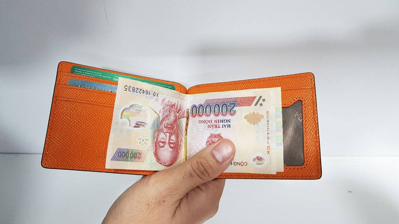 vi-kep-tien-da-bo-blanda-3 ví kẹp tiền da bò