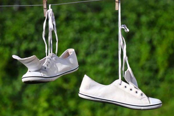 cách vệ sinh giày thể thao